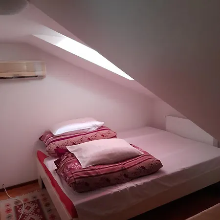 Bed & Breakfast Panzio Anett